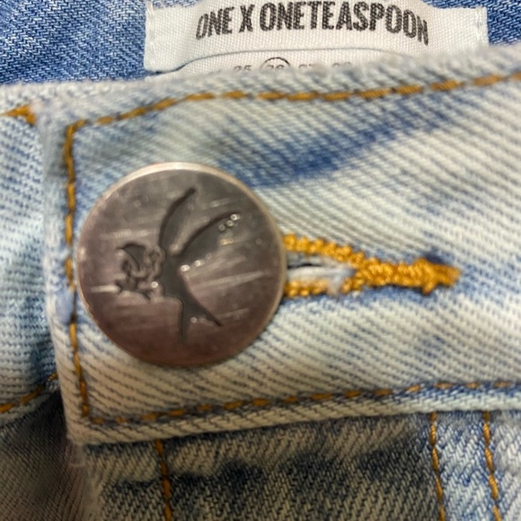 One Teaspoon Outlaws  cutoff denim shorts - Picture 2 of 8